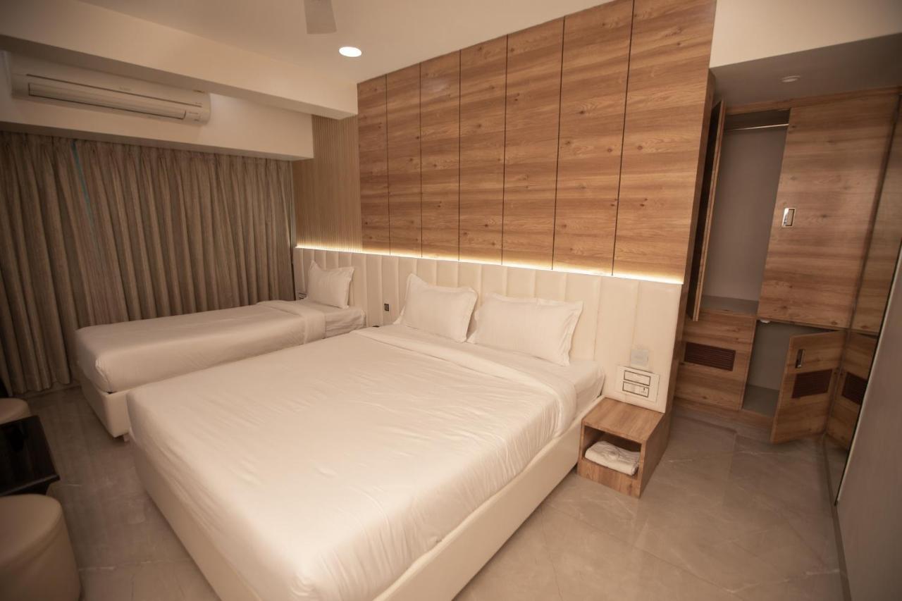 Hotel Naaz Executive Bombay Exterior foto